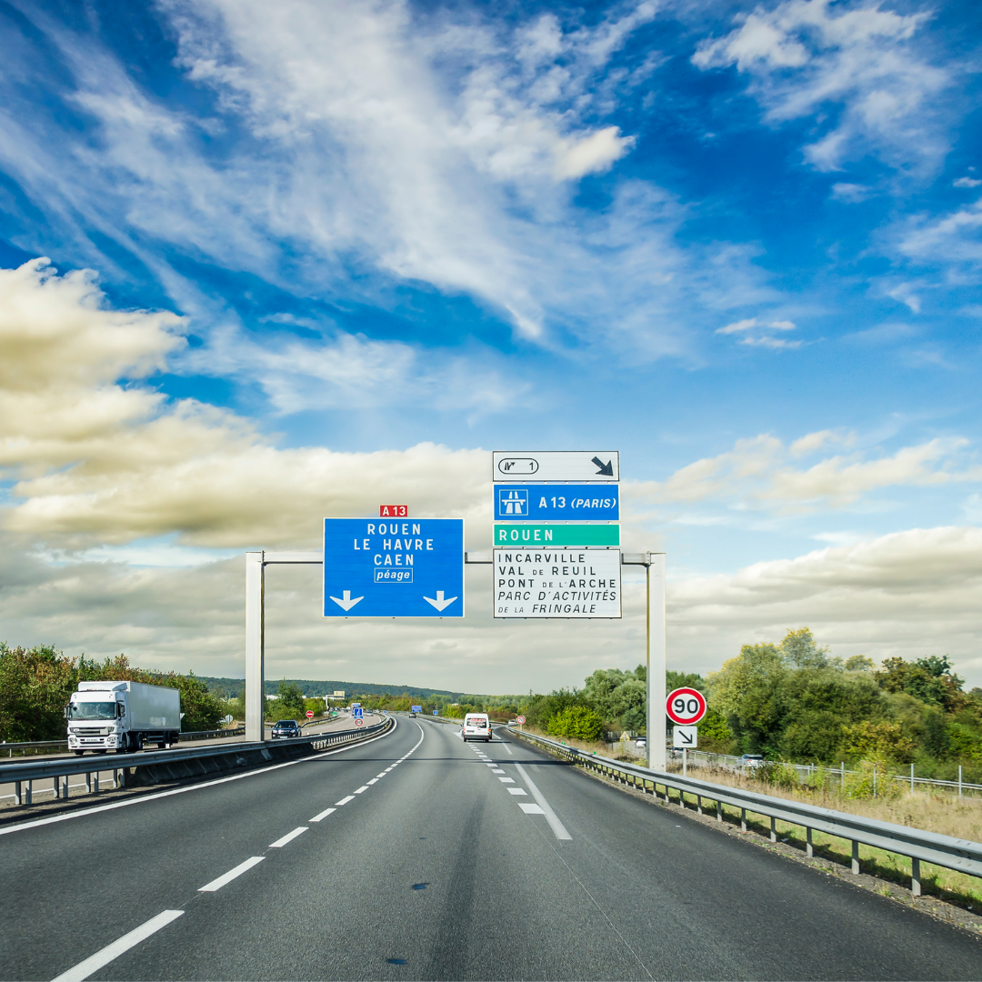 Quelles Entreprises Fabriquent Les Panneaux Autoroutiers