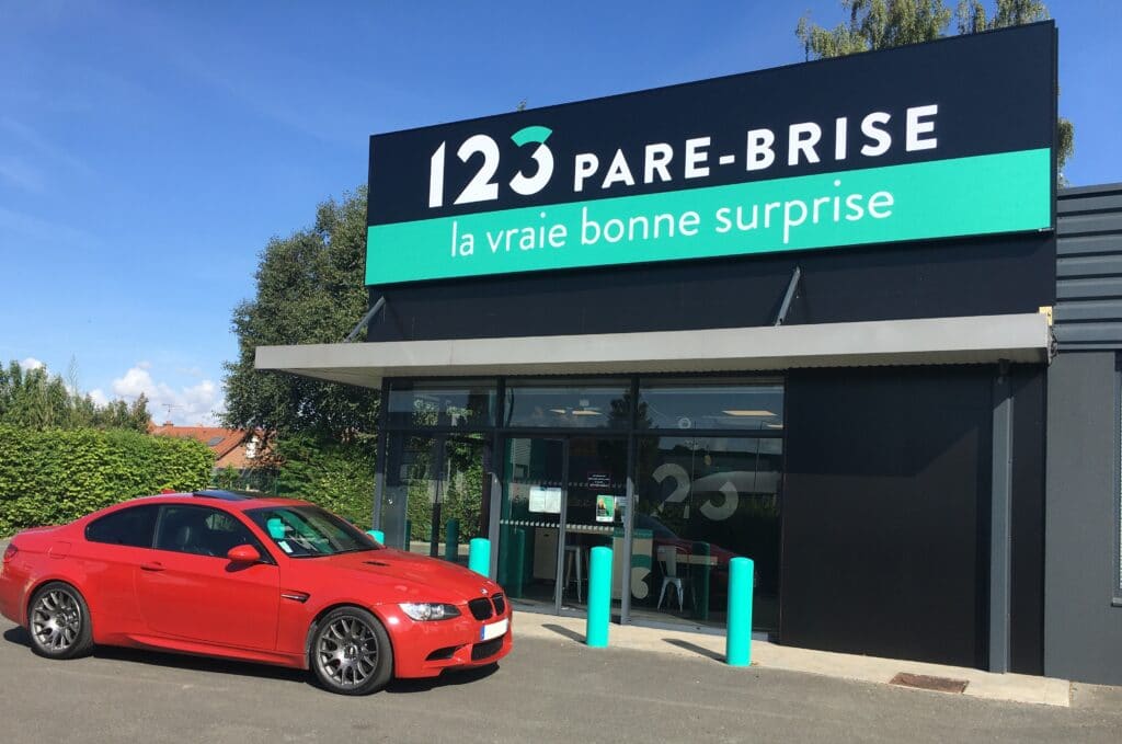 123PareBrise-Arras-BMW-M3 Intervention faite sur une BMW M3 par l'agence 123 Pare-Brise Arras