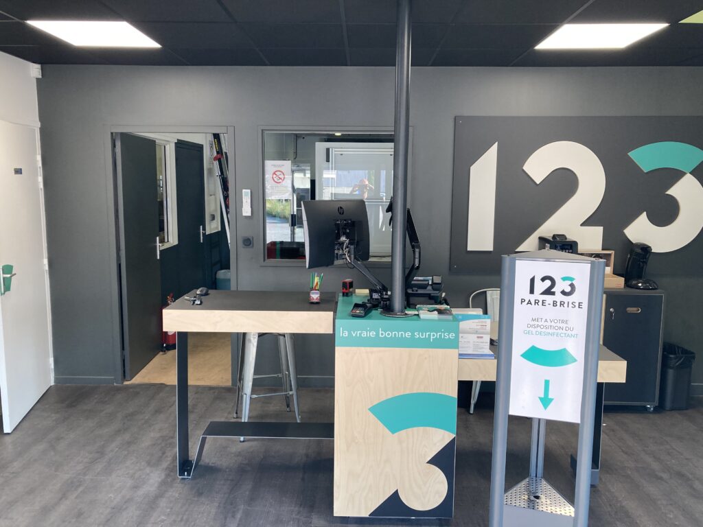 123PareBrise-Givors-accueil Accueil du centre 123 Pare-Brise Givors