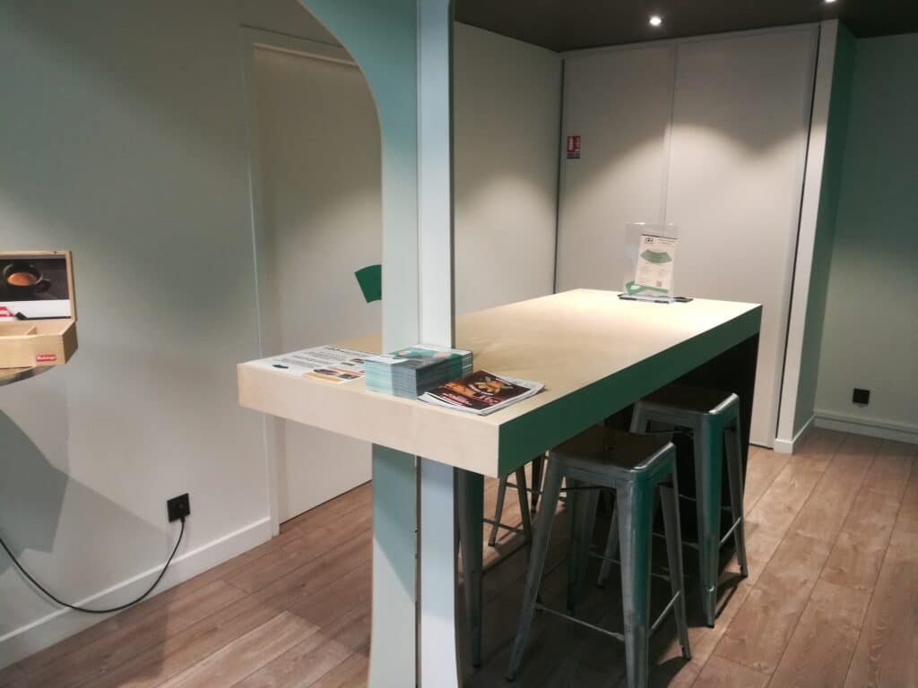 123PareBrise-Vienne-espace-client Espace détente pour les clients 123 Pare-Brise Vienne